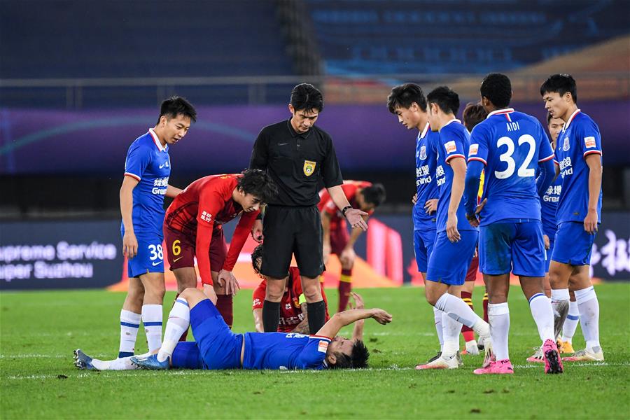 半场：阿森纳0-1热刺，萨尔超远吊射神仙球，里沙利松失空门（半场战报：热刺暂1-0阿森纳，萨尔超远挑射世界波，里沙利松错失空门）