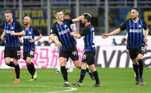 布达佩斯Major：枪法碾压！绿龙13-8战胜液体取开门红（布达佩斯Major：绿龙火力压制，13-8力克液体迎来开门红）