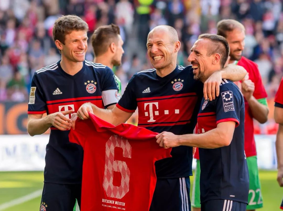 赛后情书：利物浦惨败曼城急需腾子救命，皇马闷平阿隆索已嗨（赛后札记：利物浦惨负曼城急盼滕哈赫救场，皇马闷平阿隆索嗨翻）