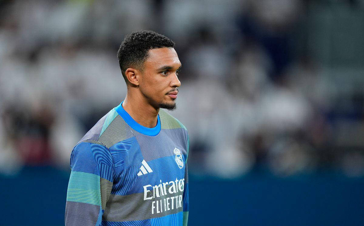 旗下球队乌拉圭第四级别联赛夺冠并升级，梅西、苏牙晒图祝贺（旗下球队夺得乌拉圭第4级别联赛冠军并成功升级，梅西与苏亚雷斯晒照致贺）